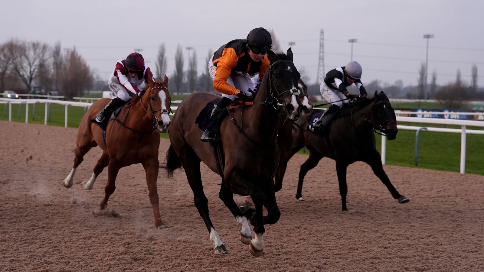Сьогодні на Sky Sports Racing: Погода в Southwell на півдні пропонує картку гонок