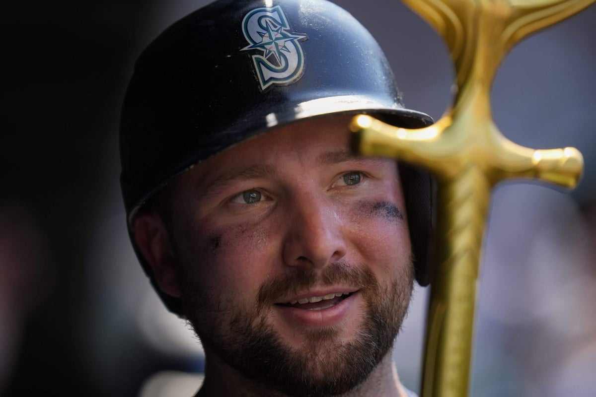 Кал Ролі з "Мерінера" встановлює рекорди MLB, забиваючи 30-й домашній раунд