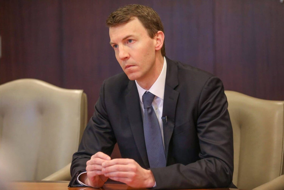 Потужні конференції обирають виконавця MLB для керівництва новою ерою як CEO Комісії з коледжів