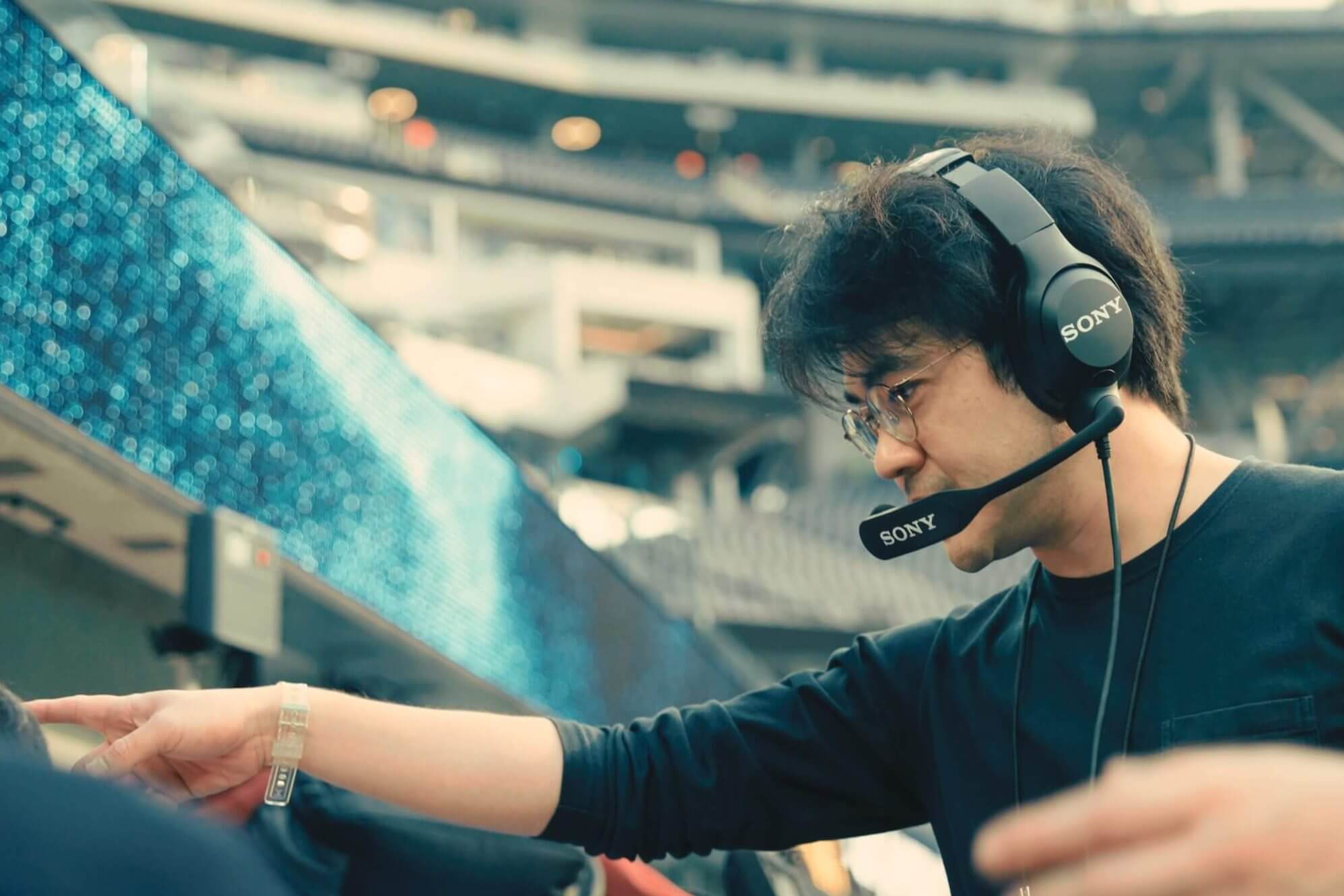 NFL та Sony запускають нові навушники для тренерів цього сезону
