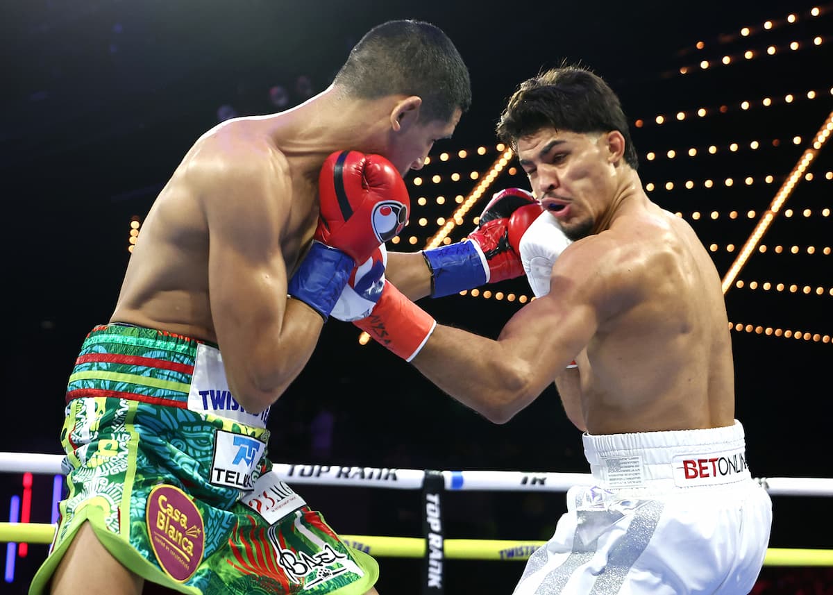Зандер Заяс здобув титул чемпіона WBO у першій середній вазі
