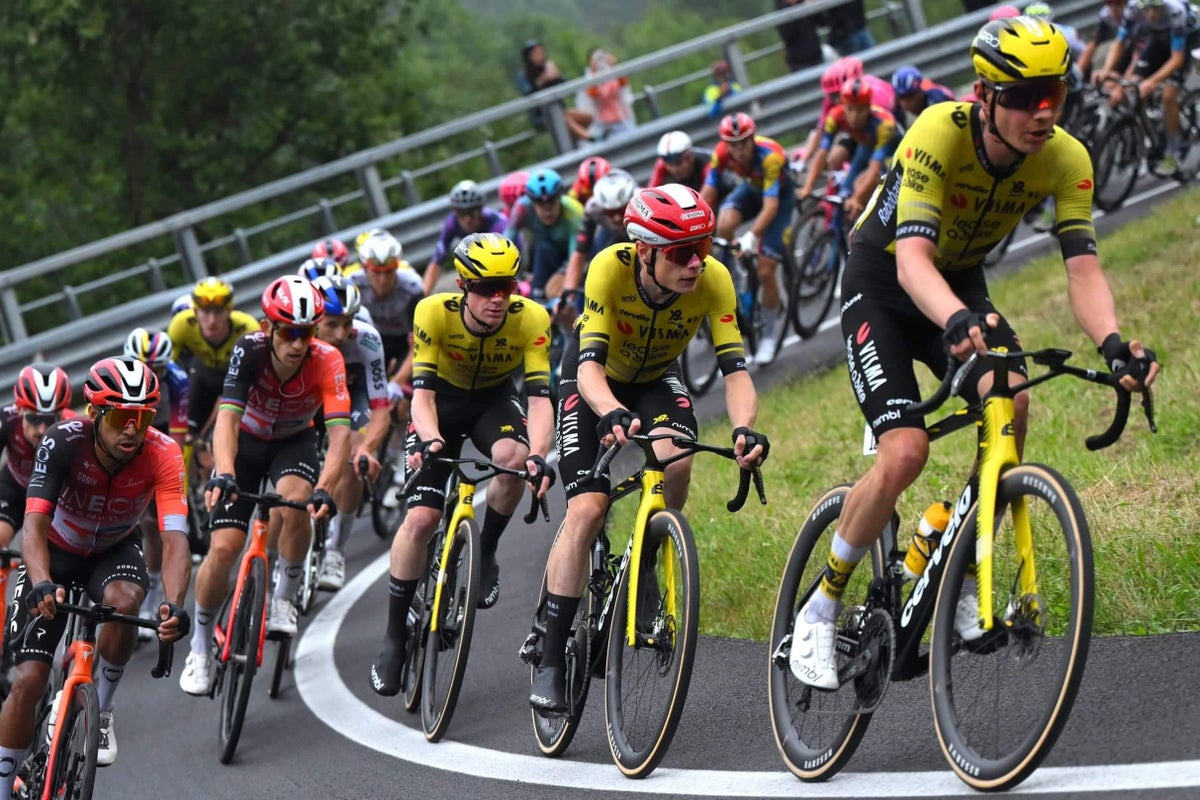 Команда Visma Lease-A-Bike на Vuelta a Espana втратила велосипеди через крадіжку з вантажівки механіків