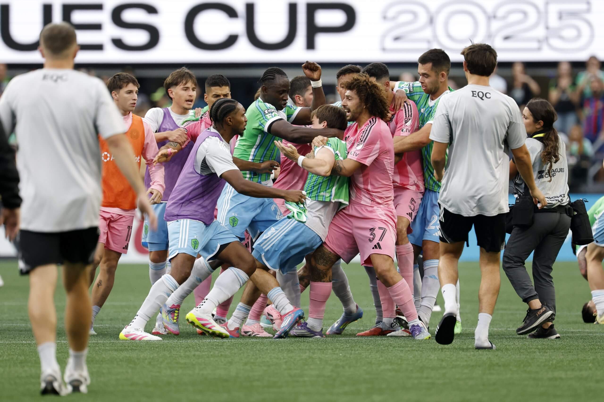 The Sounders and Inter Miami fight at the Leagues Cup final
