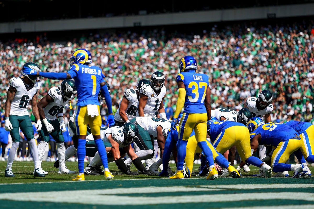 Первий тачдаун Eagles проти Rams: два "туш-пуша" та два ймовірні фальшстари