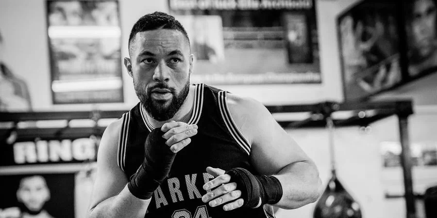 Джозеф Паркер готовий до бою з Мозесом Ітаумою (Фото: instagram.com/joeboxerparker)