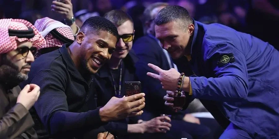 Ентоні Джошуа та Олександр Усик (Фото: Boxing on TNT Sports)