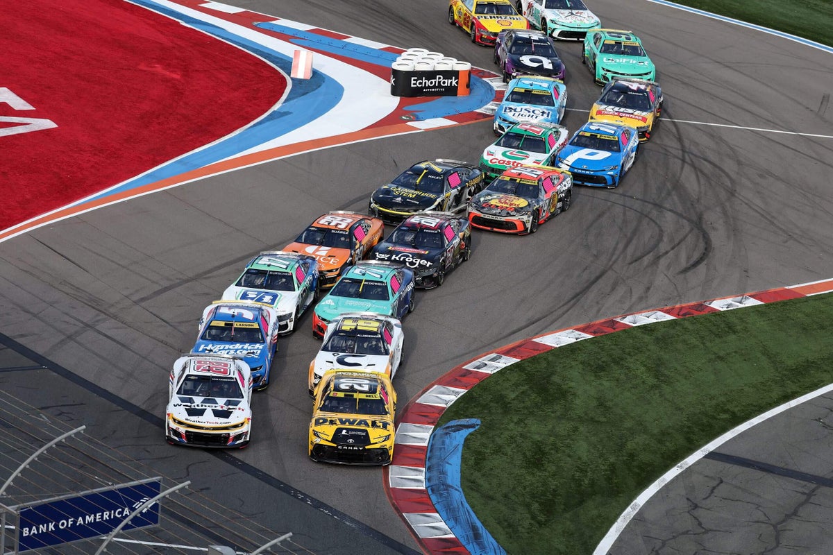 Очікується повернення плейофного заїзду NASCAR на овал у Шарлотті: джерела