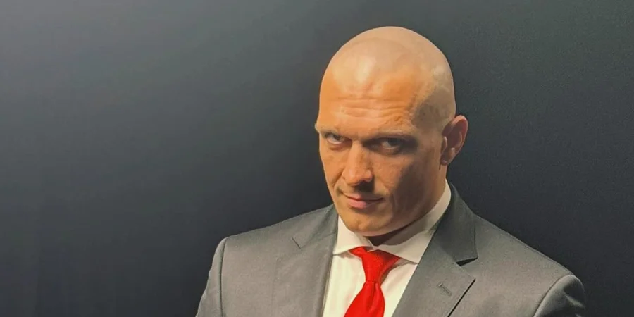 Олександр Усик проведе бій із легендою кікбоксингу (Фото: facebook.com/Alexanderusyk)