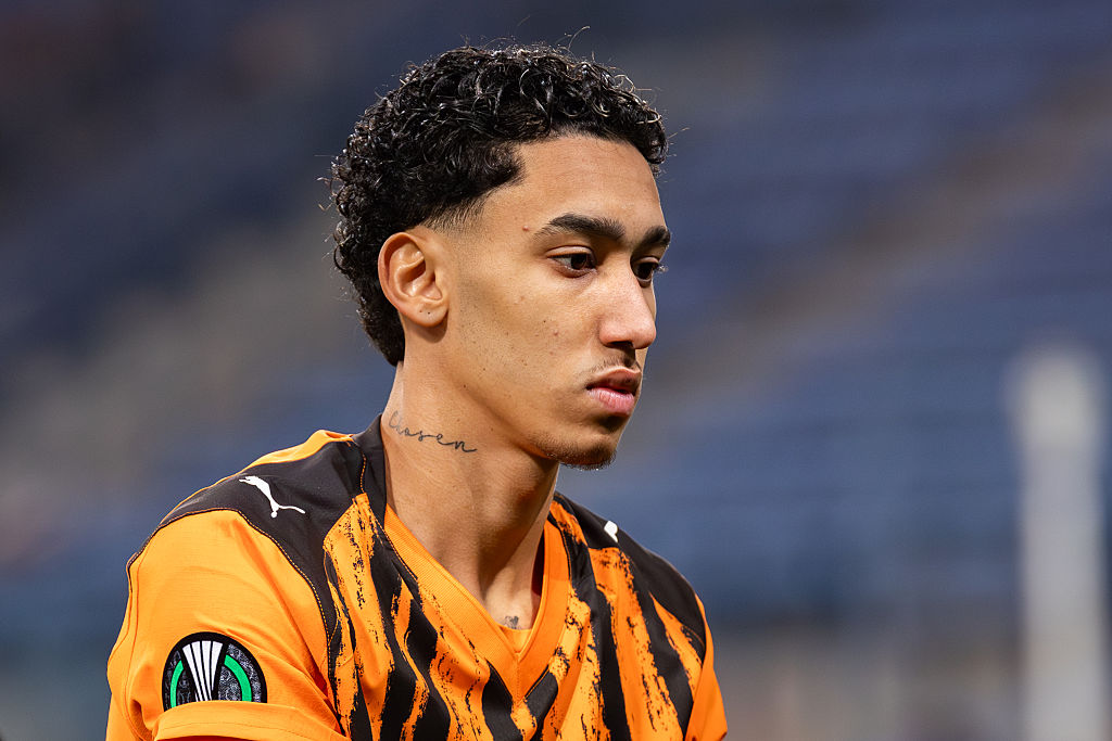 Туран та Шахтар були покарані за недотримання протоколу травми голови у матчі з АЗ у Лізі конференцій